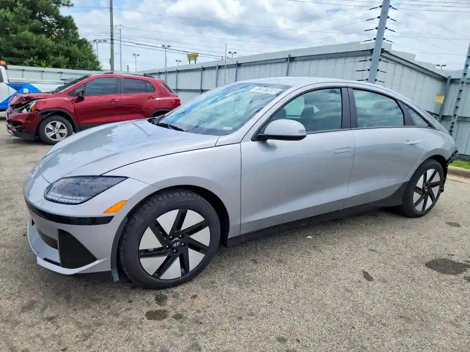 KMHM24AC9RA075651 2024 HYUNDAI IONIQ 6 SE-0