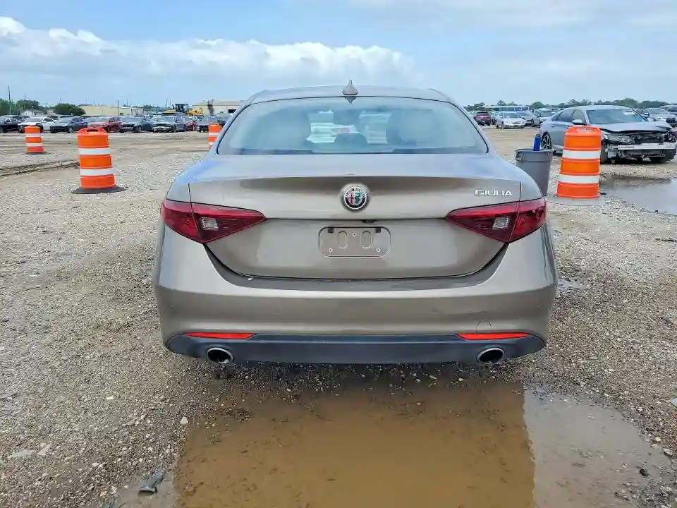 ZARFAMAN1K7600891 2019 ALFA ROMEO GIULIA-5