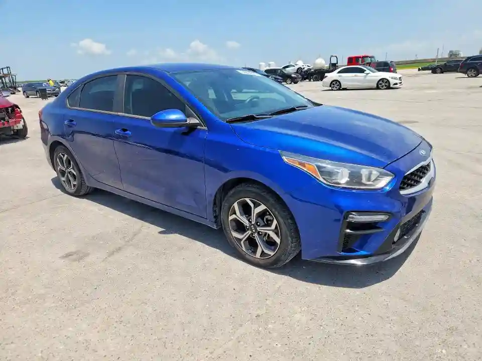 3KPF24AD0KE058150 2019 KIA FORTE LXS-3