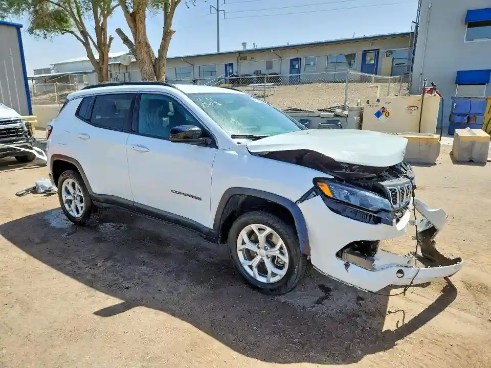 3C4NJDBN4RT117566 2024 JEEP COMPASS-3