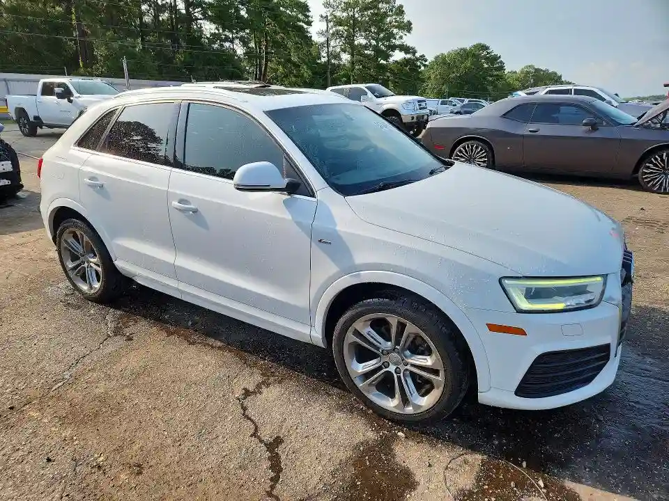WA1GCCFS6HR001879 2017 AUDI Q3-3