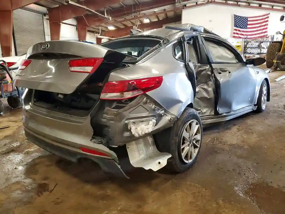 5XXGT4L32GG022657 2016 KIA OPTIMA-2
