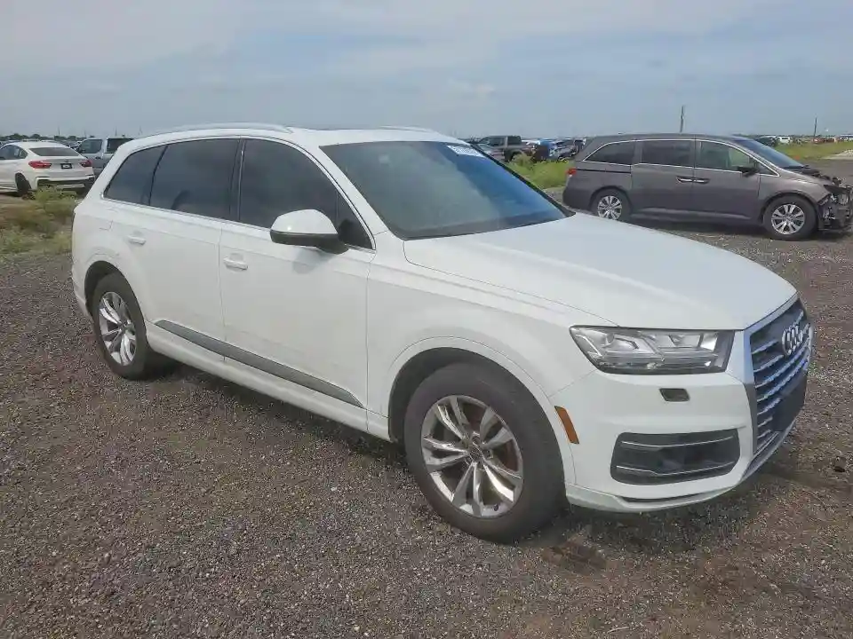 WA1LAAF75HD033692 2017 AUDI Q7-3