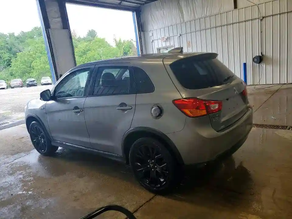 JA4AR3AU1HZ038948 2017 MITSUBISHI OUTLANDER-1