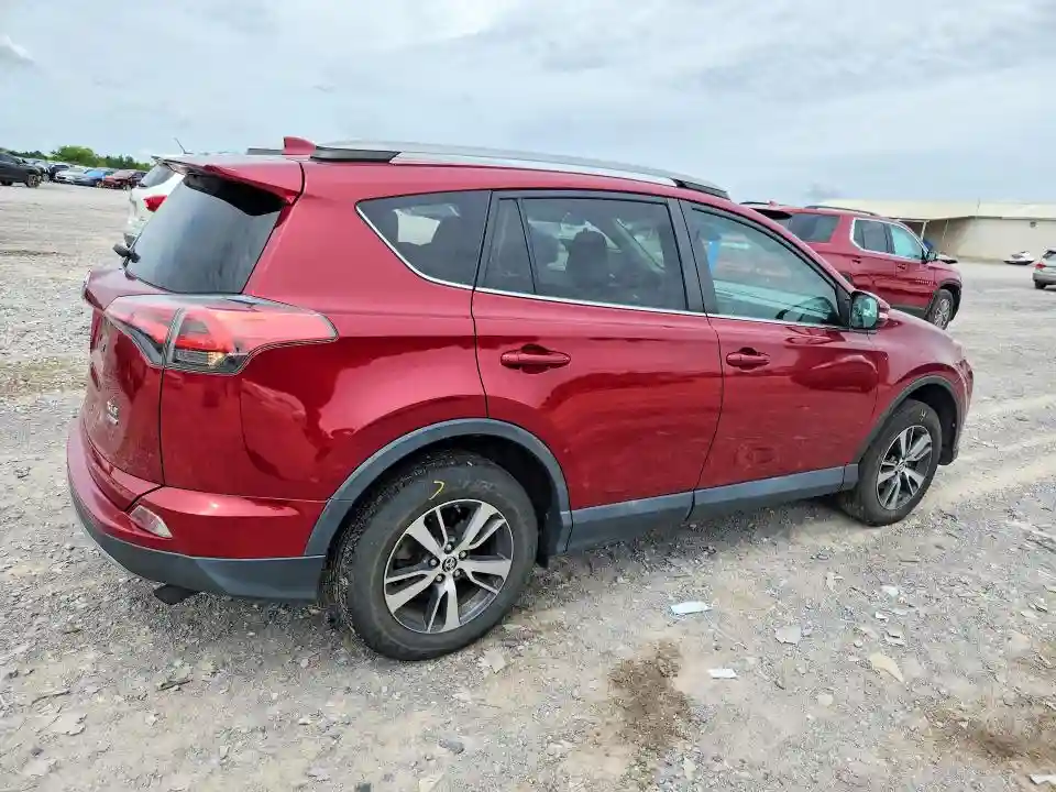 2T3RFREV1JW735713 2018 TOYOTA RAV4-2