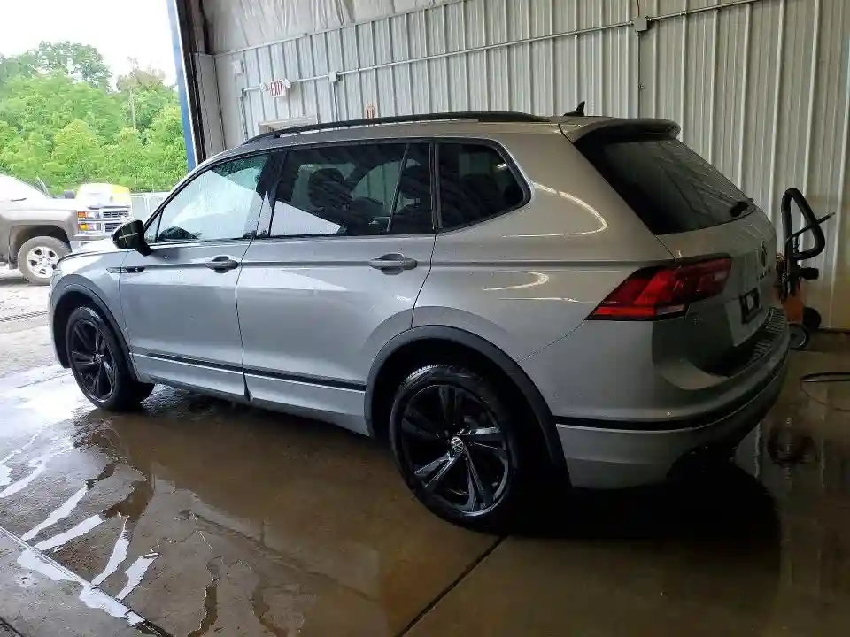 3VV8B7AX3RM086725 2024 VOLKSWAGEN TIGUAN-1