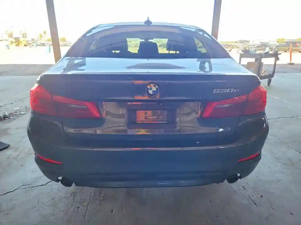WBAJA9C52JB252784 2018 BMW 5 SERIES-5