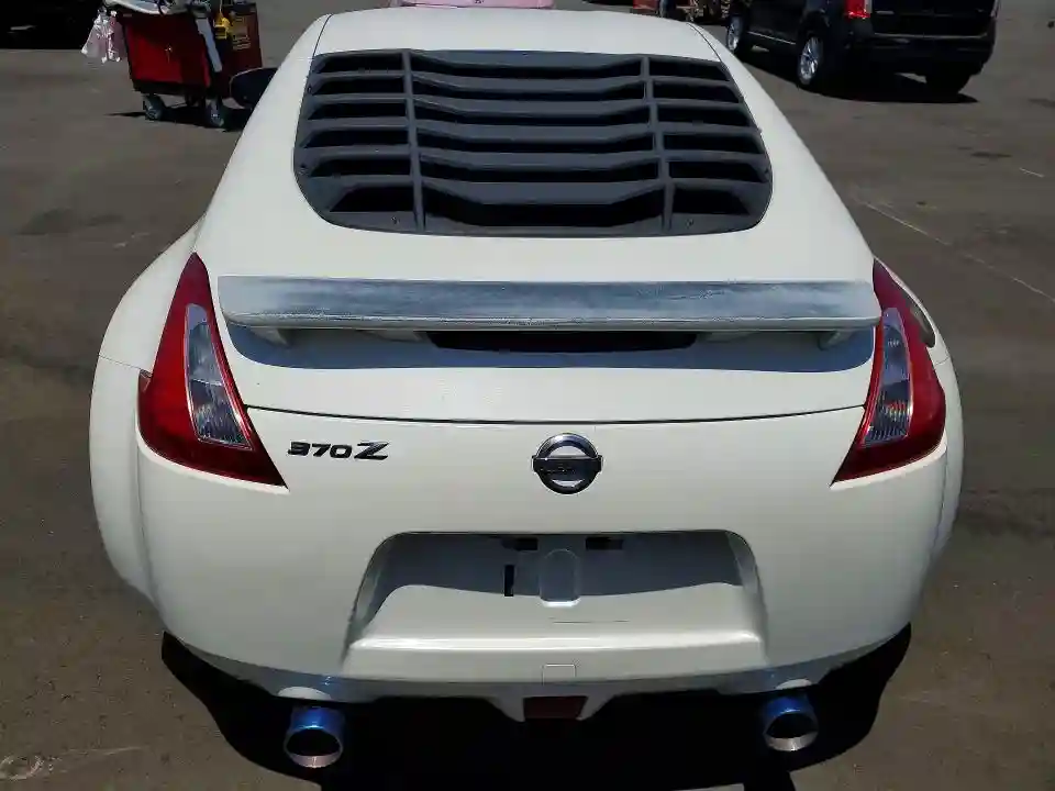 JN1AZ4EH7HM951027 2017 NISSAN 370Z-5