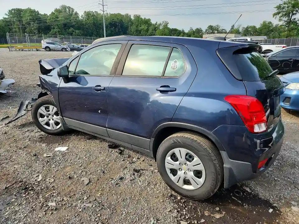 3GNCJKSB2JL204198 2018 CHEVROLET TRAX-1