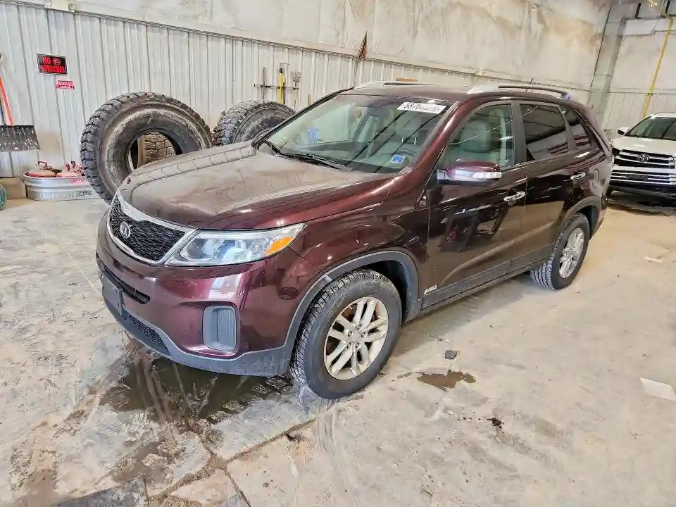 5XYKTDA79FG605544 2015 KIA SORENTO-0