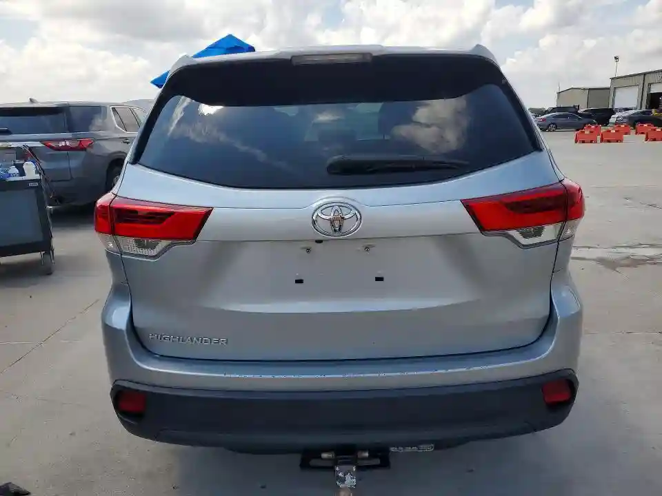 5TDZZRFH2KS369604 2019 TOYOTA HIGHLANDER-5