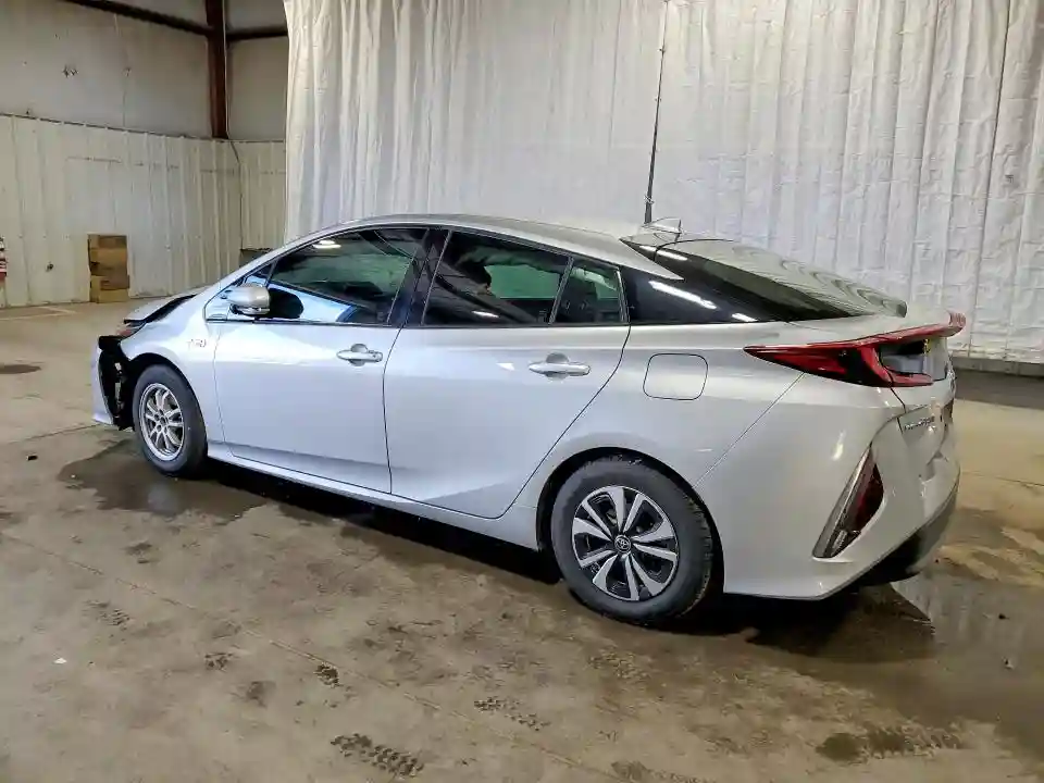 JTDKARFP2H3003748 2017 TOYOTA PRIUS-1