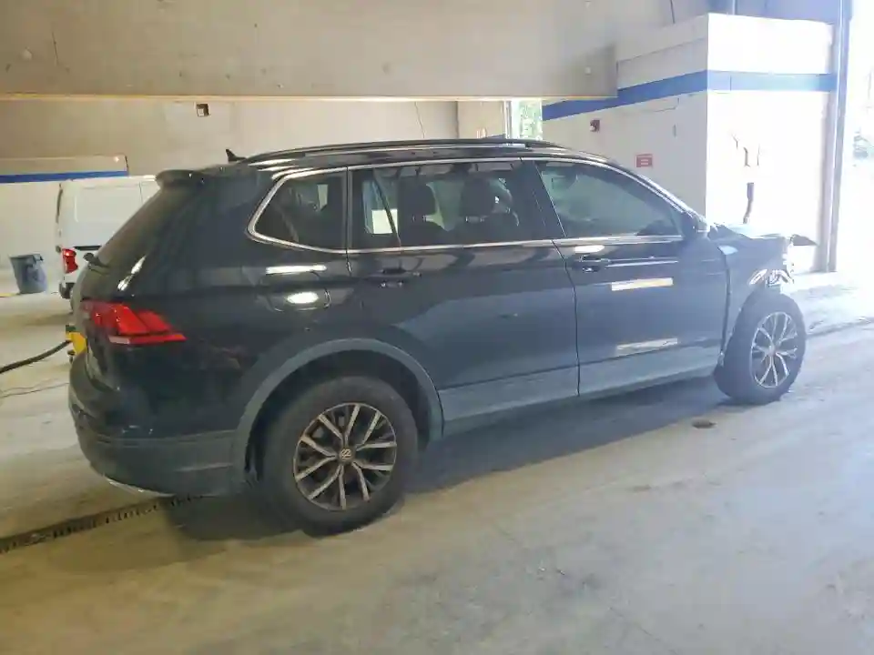 3VV3B7AX5KM013985 2019 VOLKSWAGEN TIGUAN-2