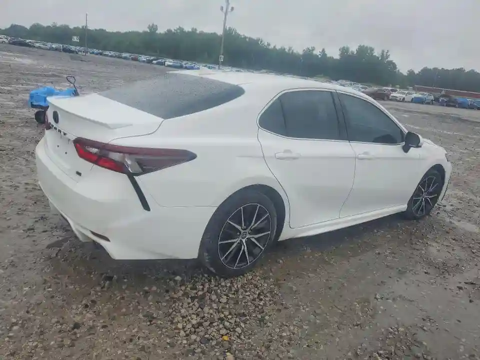4T1G11AK8MU555239 2021 TOYOTA CAMRY-2