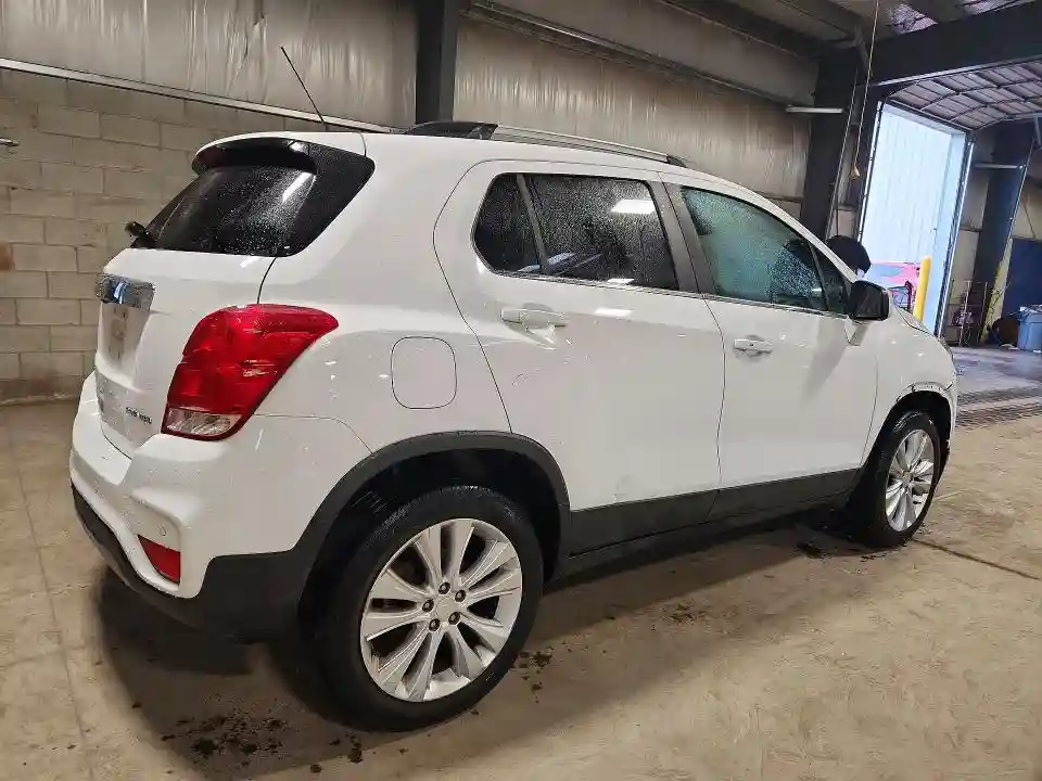 3GNCJRSB3LL196804 2020 CHEVROLET TRAX-2