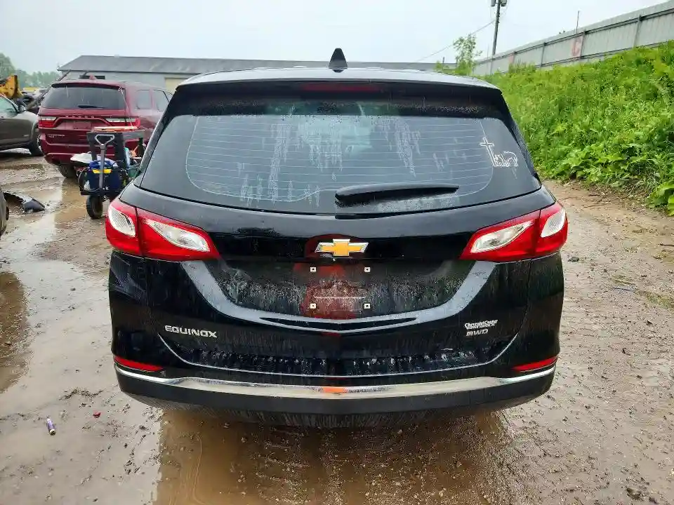 3GNAXREV5JL132885 2018 CHEVROLET EQUINOX-5