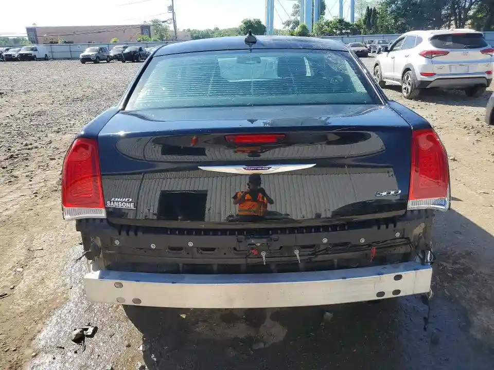 2C3CCARG0KH517571 2019 CHRYSLER 300-5