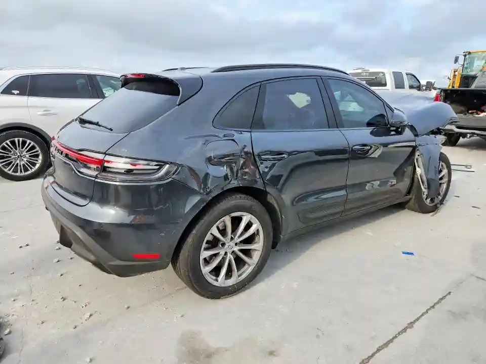 WP1AA2A54RLB20353 2024 PORSCHE MACAN-2