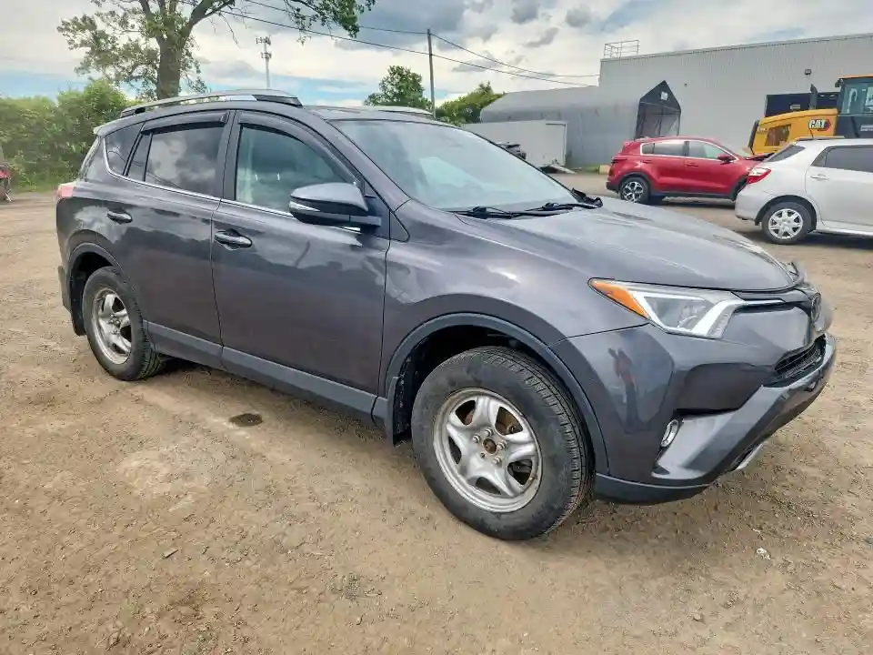 2T3RFREV5JW724388 2018 TOYOTA RAV4-3