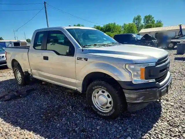 1FTFX1E52JFC43954 2018 FORD F150-3