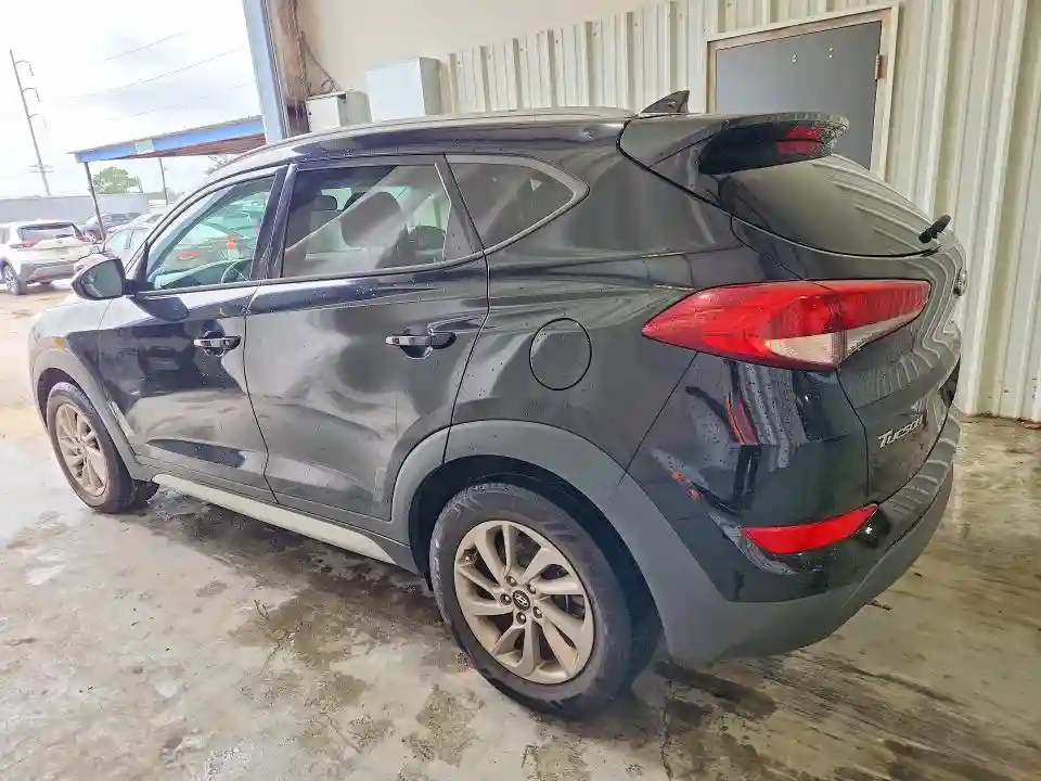 KM8J33A49JU607986 2018 HYUNDAI TUCSON-1