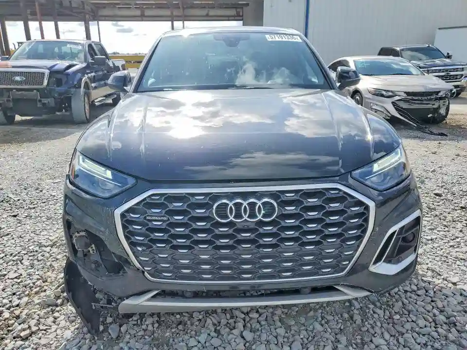 WA15AAFY3M2091226 2021 AUDI Q5-4