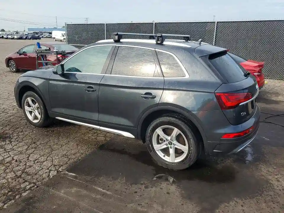 WA1AAAFY7M2093883 2021 AUDI Q5-1