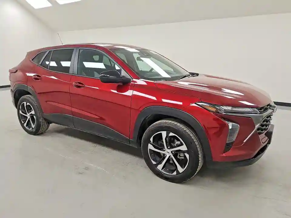 KL77LGEP2SC100331 2025 CHEVROLET TRAX-3