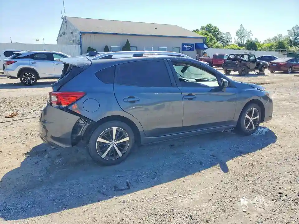4S3GTAV63M3710913 2021 SUBARU IMPREZA-2
