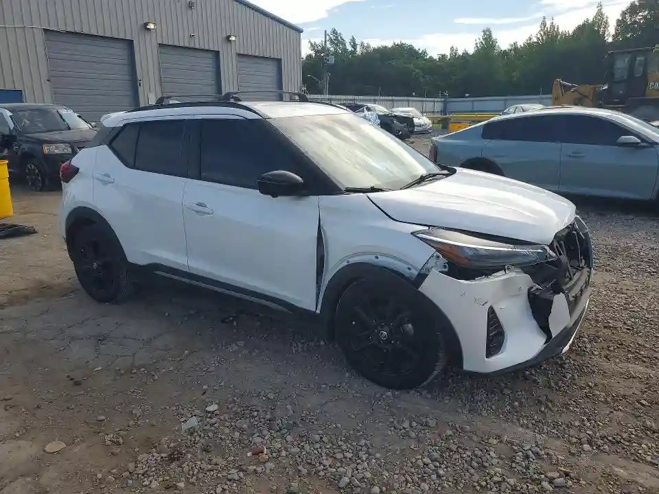 3N1CP5DV3ML549327 2021 NISSAN KICKS-3