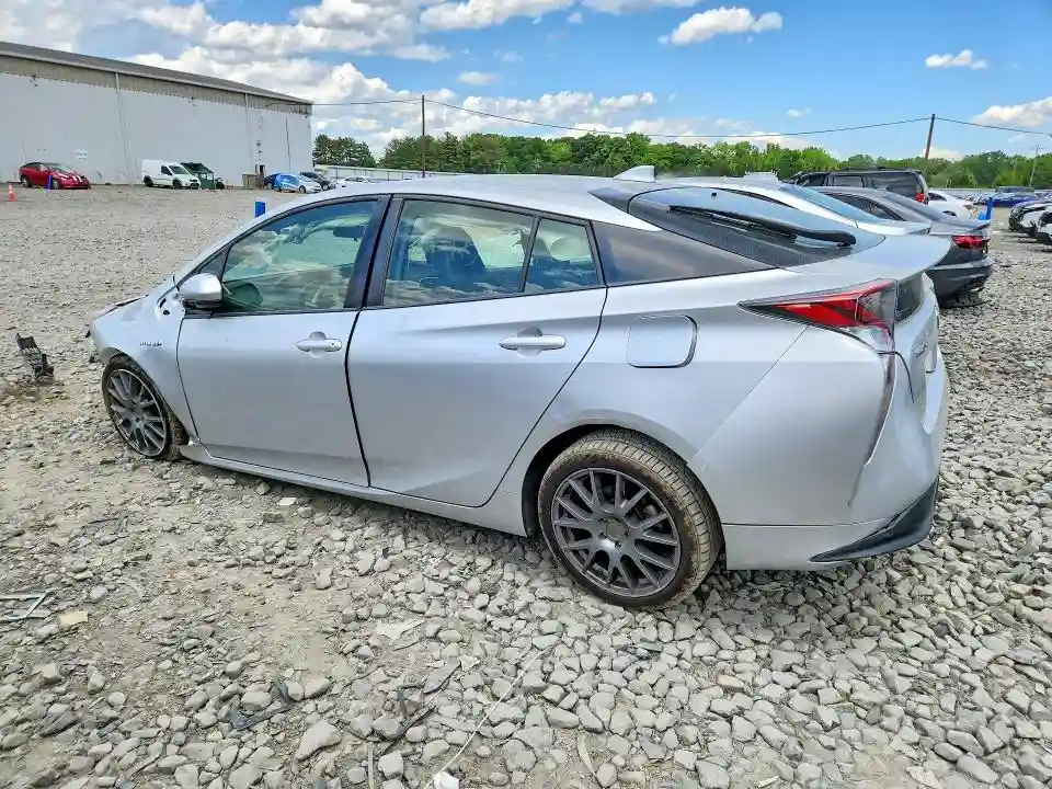 JTDKARFU2G3000823 2016 TOYOTA PRIUS-1