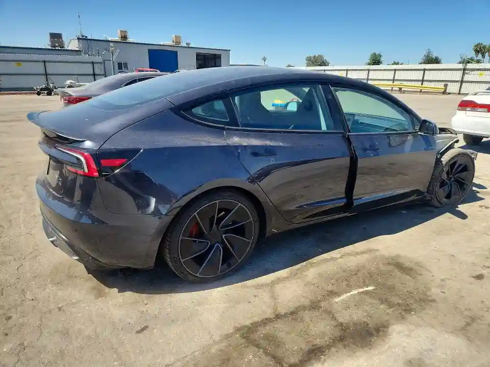 5YJ3E1ET5RF806969 2024 TESLA MODEL 3-2