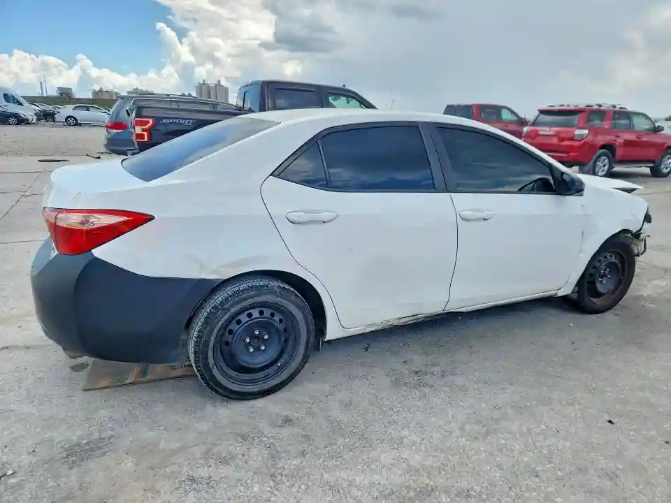 5YFBURHEXKP927002 2019 TOYOTA COROLLA-2