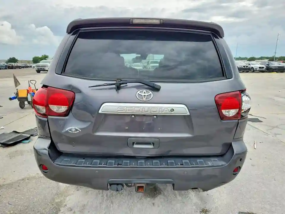 5TDDY5G17JS161692 2018 TOYOTA SEQUOIA-5