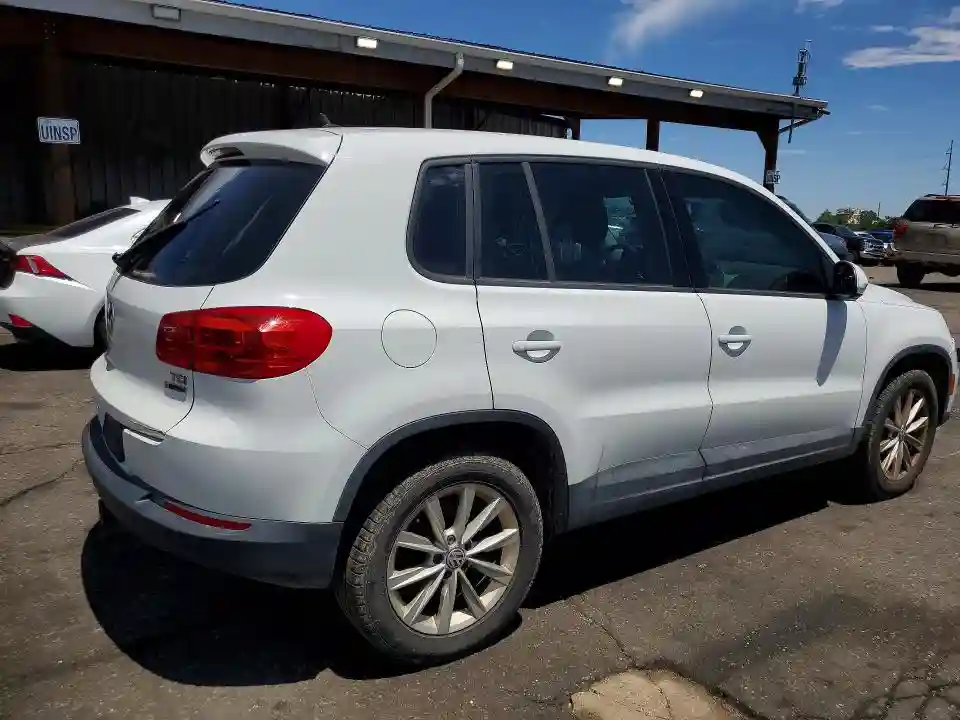 WVGBV7AX3HK046027 2017 VOLKSWAGEN TIGUAN-2
