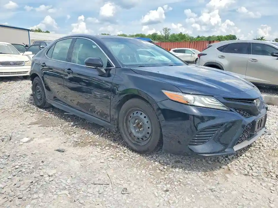 4T1B61HK0JU126805 2018 TOYOTA CAMRY-3