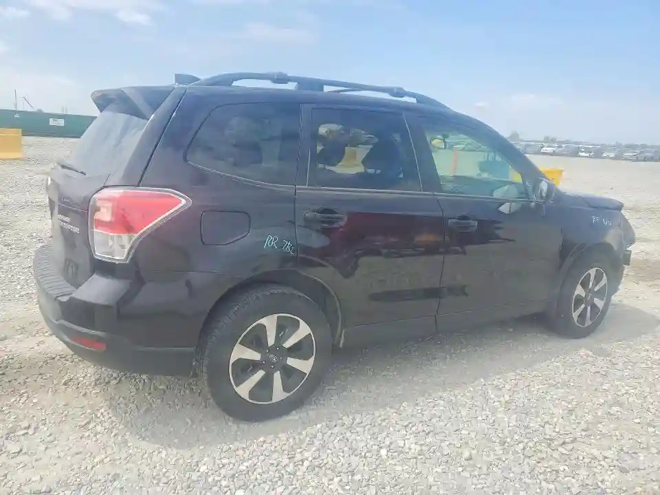 JF2SJAEC6HH530812 2017 SUBARU FORESTER-2