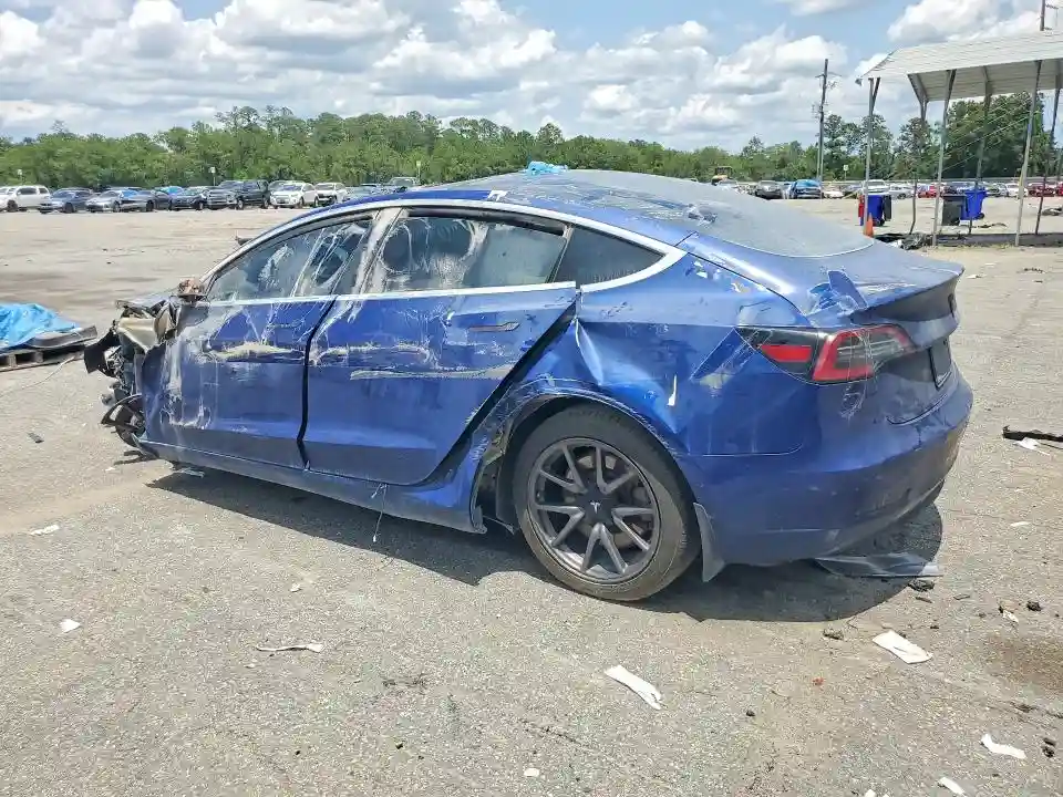 5YJ3E1EA2KF431739 2019 TESLA MODEL 3-1