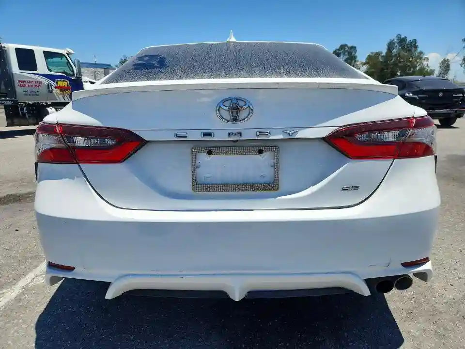 4T1G11AK7MU571870 2021 TOYOTA CAMRY-5
