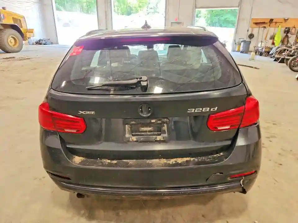 WBA8J1C54JA019219 2018 BMW 3 SERIES-5
