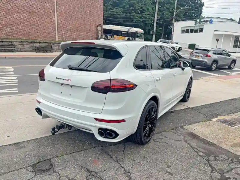 WP1AD2A21GLA79142 2016 PORSCHE CAYENNE-3