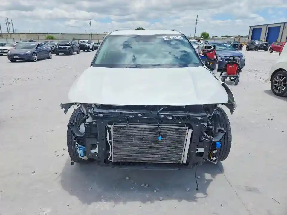 KNDEU2AA2N7237441 2022 KIA SELTOS-4