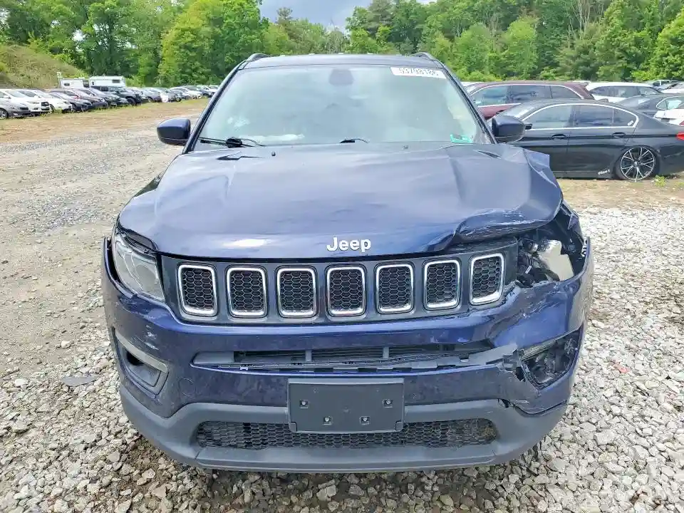 3C4NJDBB3KT839316 2019 JEEP COMPASS-4