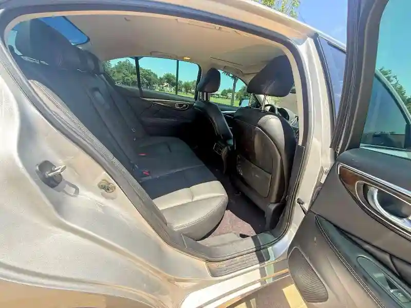 JN1EV7AR4JM440734 2018 INFINITI Q50-5