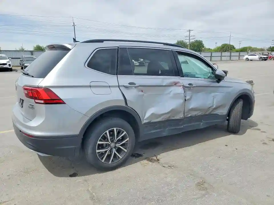 3VV2B7AXXKM084613 2019 VOLKSWAGEN TIGUAN-2