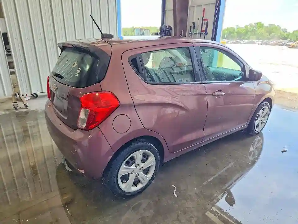 KL8CB6SA4KC734604 2019 CHEVROLET SPARK-2