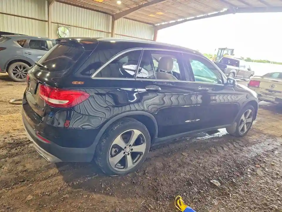 WDC0G4JB6GF078965 2016 MERCEDES-BENZ GLC-CLASS-2