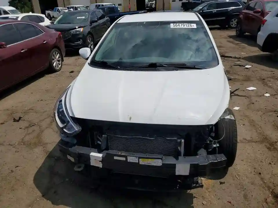 KMHCT5AEXHU336427 2017 HYUNDAI ACCENT-4