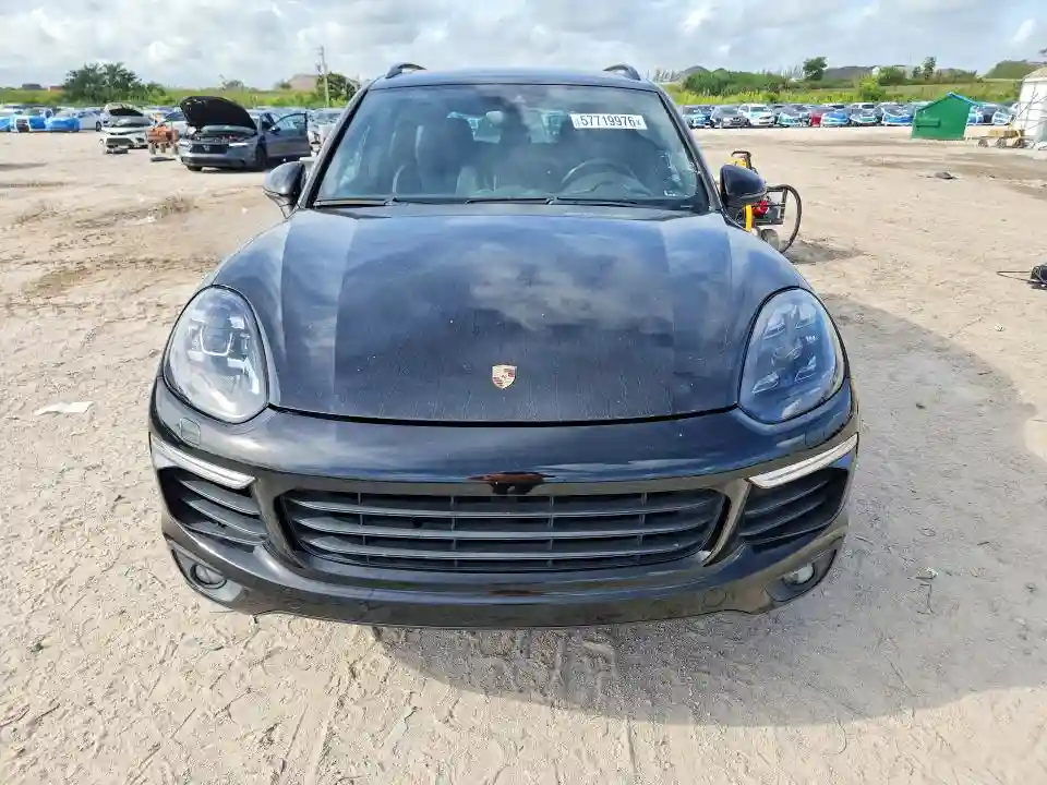 WP1AE2A27HLA74946 2017 PORSCHE CAYENNE-4