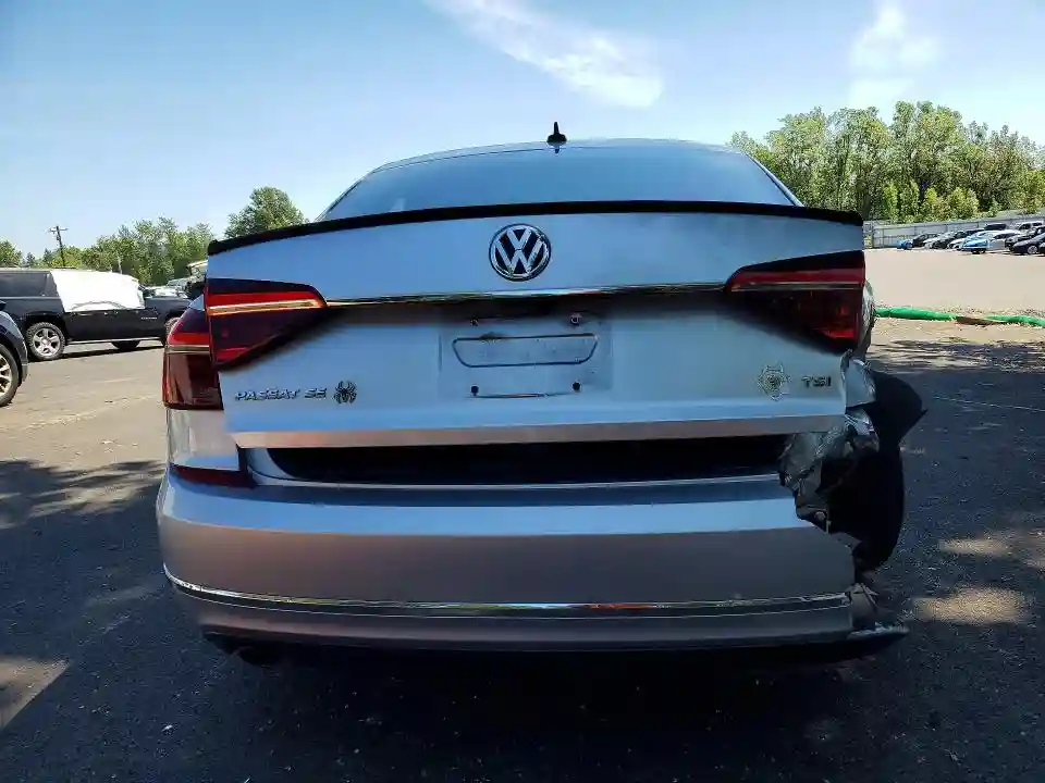 1VWBT7A31HC035672 2017 VOLKSWAGEN PASSAT-5